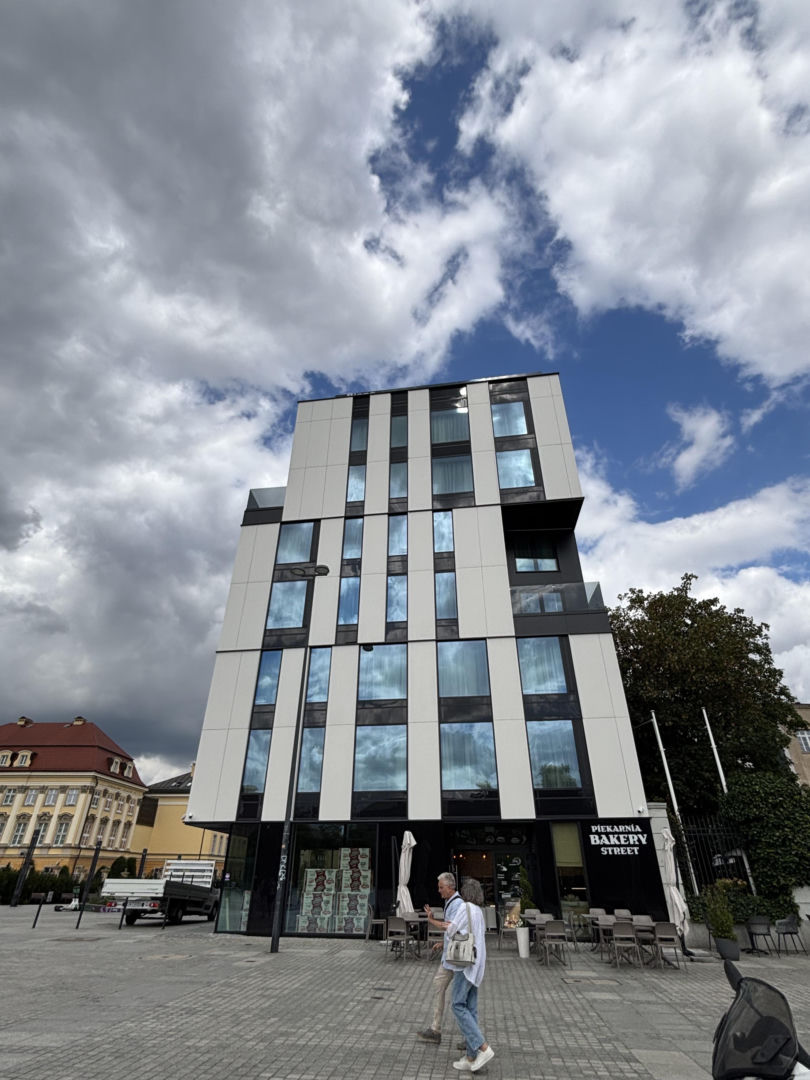 Plac Wolności we Wrocławiu