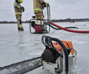 Wycinanie przerębli na zalewie siedleckim 2026