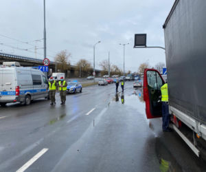Autobus PKS wjechał w tył drugiego na ul. Gdańskiej w Szczecinie