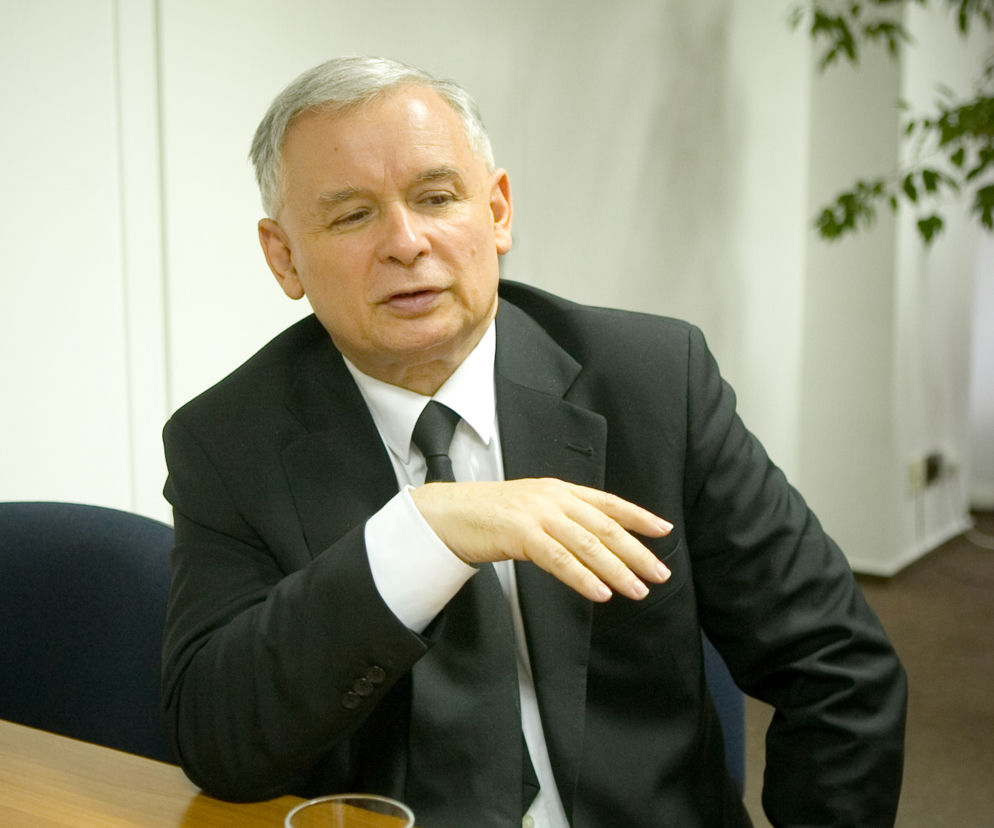 KACZYŃSKI ZREZYGNOWAŁ Z EMERYTURY. INNI POBIERAJĄ, W JAKIEJ WYSOKOŚCI?