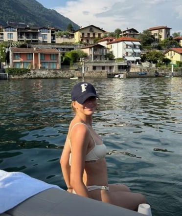 Sandra Kubicka szaleje na włoskich wakacjach