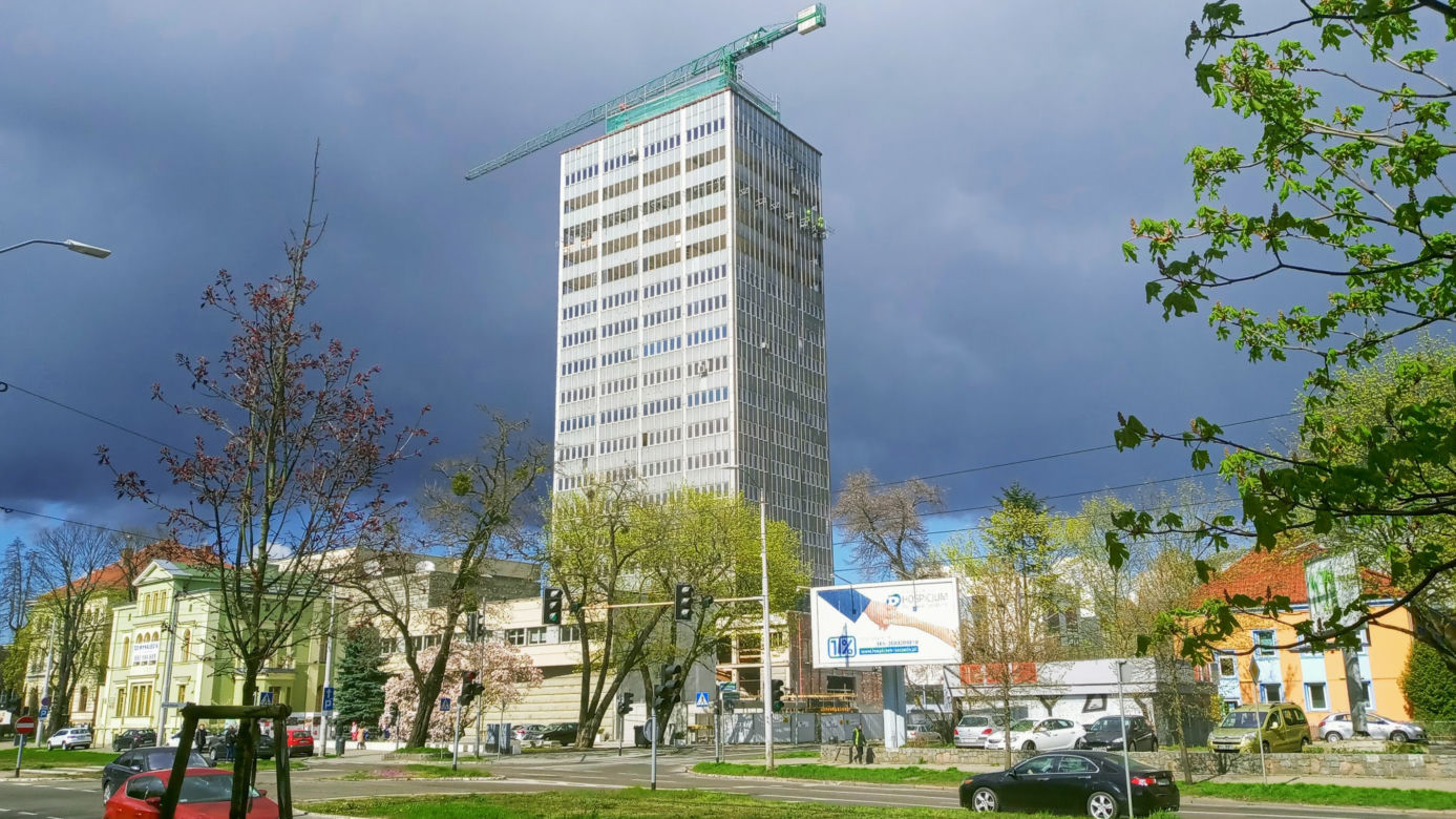 Przebudowa dawnego wieżowca TVP - kwiecień 2021