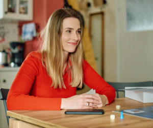 Na Wspólnej, odcinek 4184: Cieślik oskarżony o upowszechnianie pedofilii! To koniec jego kariery?