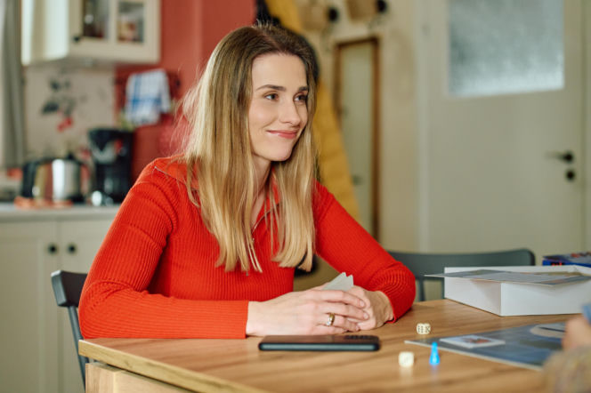 "Na Wspólnej", odcinek 4184: Cieślik oskarżony o upowszechnianie pedofilii! To koniec jego kariery?