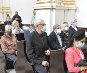 Przyjaciele żegnają Wiesława Gołasa. Płacz ukochanej żony