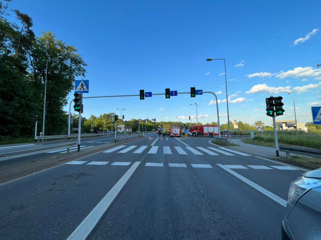 Wypadek na obwodnicy Otmuchowa. To skrzyżowanie budzi grozę! [ZDJĘCIA]