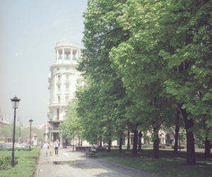 Tak wyglądała Warszawa lat 90.! Nie uwierzycie, ile się zmieniło [GALERIA]