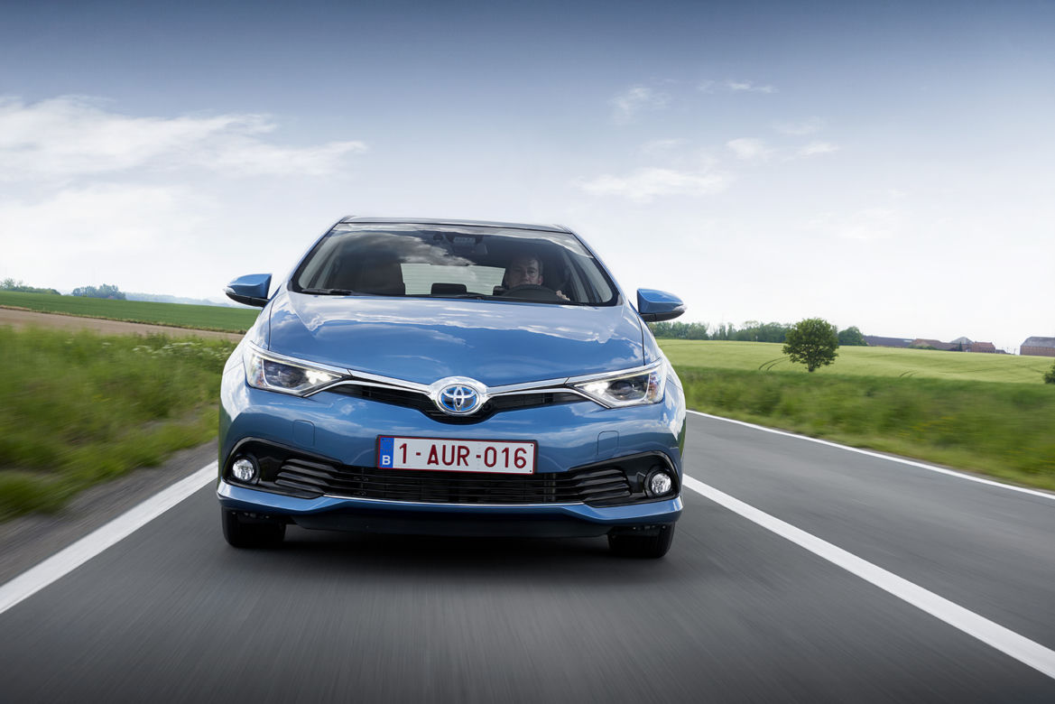 2015 Toyota Auris facelifting