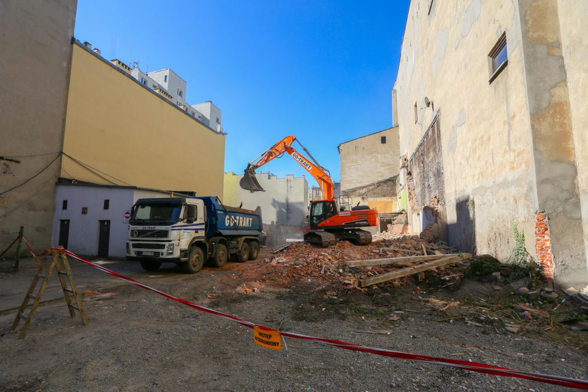 W centrum Łodzi powstają nowe wielopoziomowe parkingi