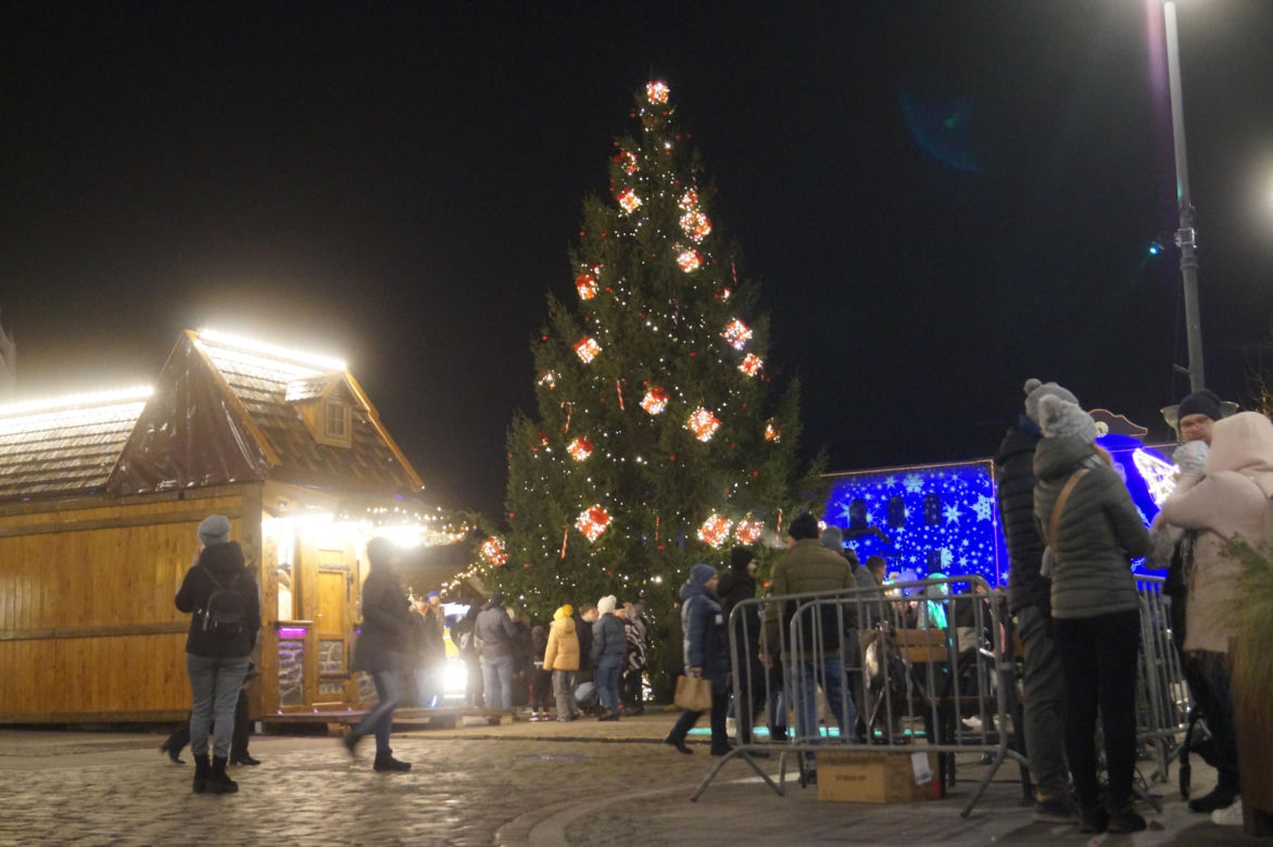 Tak iluminacje świąteczne rozświetlają Bydgoszcz! Magiczny widok