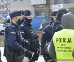 Protest przeciwko obostrzeniom w Głogowie