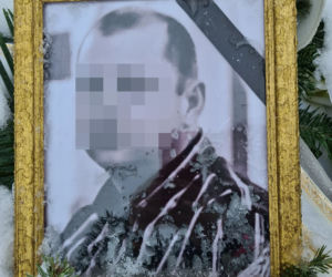  Oleszyce. Grzegorz zginął, przysypany przez kukurydzę. Morze kwiatów na jego grobie [ZDJĘCIA]