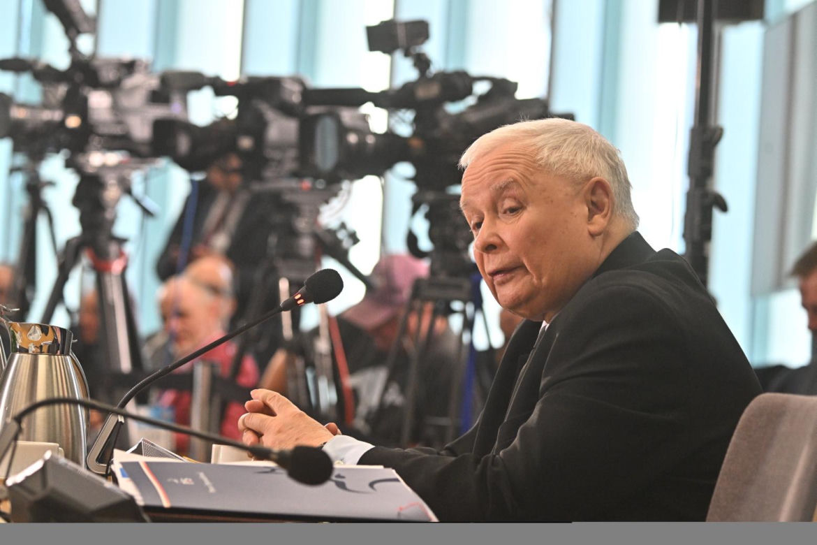 Jarosław Kaczyński zeznaje przed komisją śledcza ds. Pegasusa