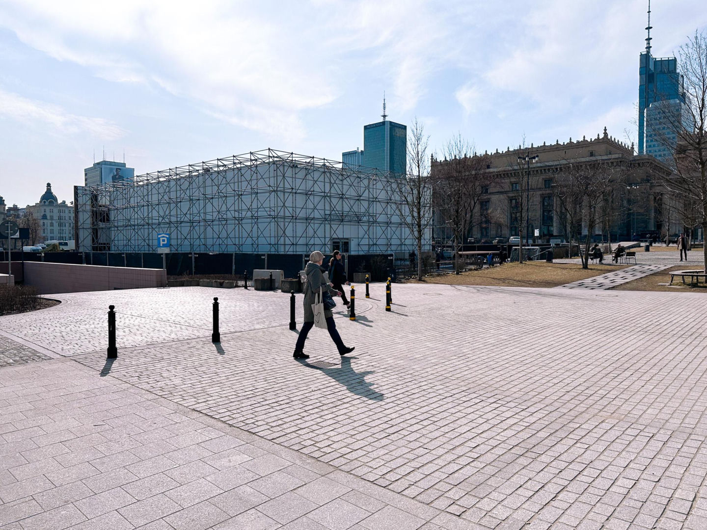 Unboxing Amazon - reklamowy pawilon na Placu Centralnym w Warszawie
