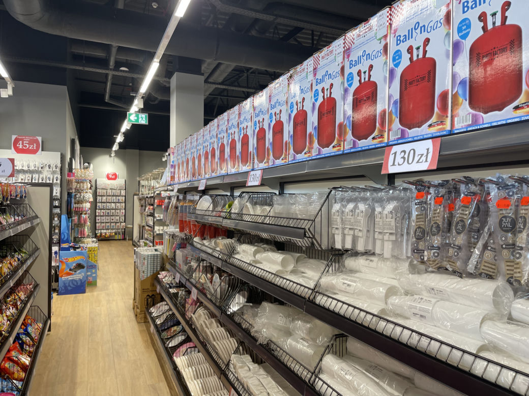 Otwarcie pierwszego w Polsce sklepu Woolworth w centrum handlowym Atut w Krakowie
