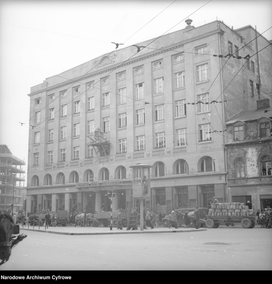 Dom Towarowy Braci Jabłkowskich w Warszawie