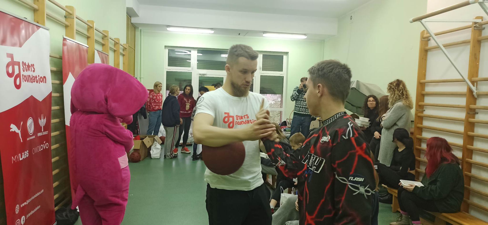 Mikołajki z Joanną Jędrzejczyk i JJ Stars Foundation