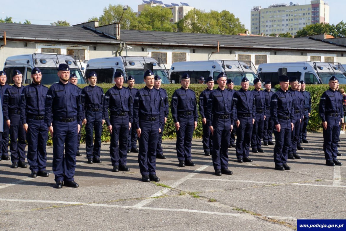 Ślubowanie nowych policjantów z Warmii i Mazur. Zobacz zdjęcia! 