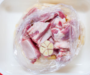 Żeberka pieczone z ziemniakami