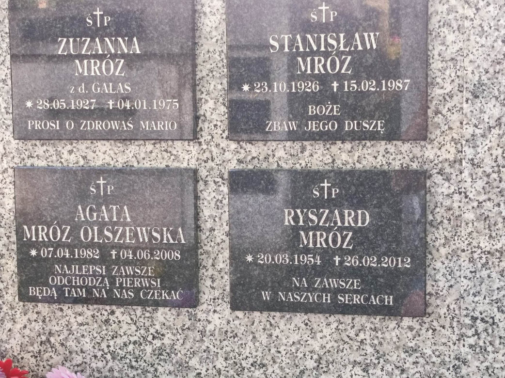 Agata Mróz spoczywa obok ukochanego Taty, ten napis wzrusza do łez. Tak teraz wygląda jej grób 