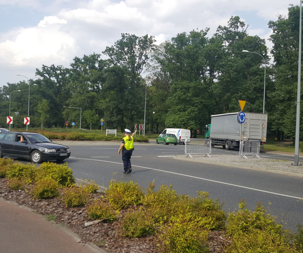 Ulica Hallera w Grudziądzu zamknięta w obu kierunkach. Kirowcy zdezorientowani na Rondzie Pileckiego