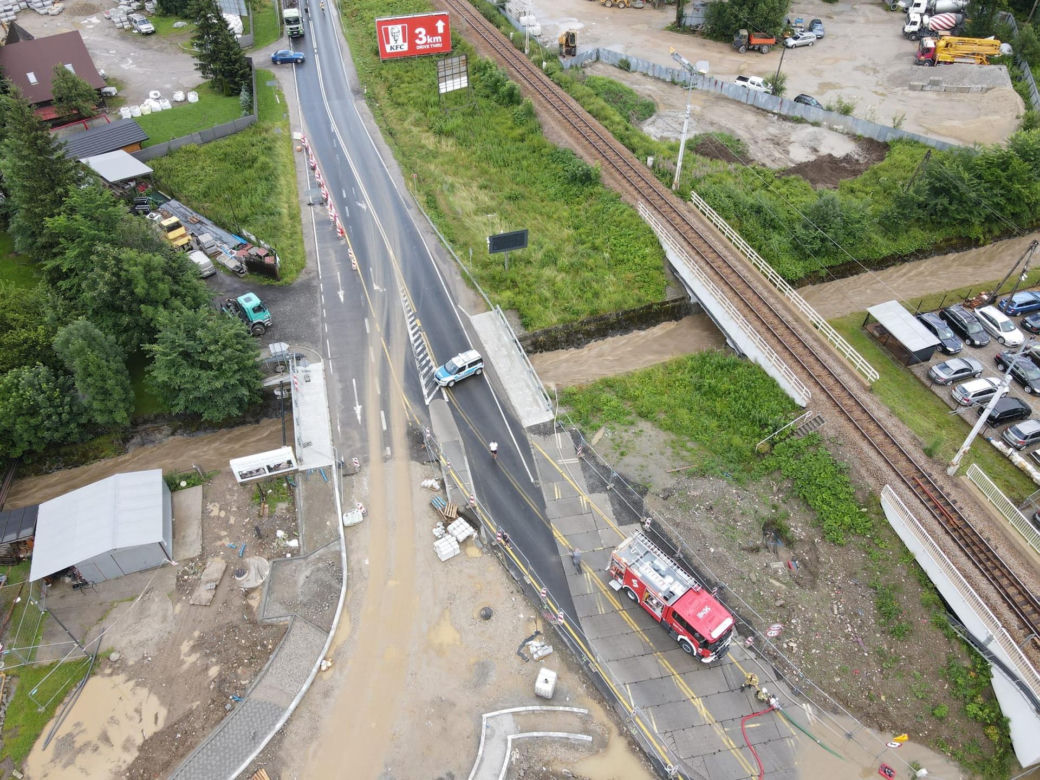 Ogromny deszcz zalał Zakopiankę! Trasa była nieprzejezdna w poniedziałek, 1 lipca [ZDJĘCIA].