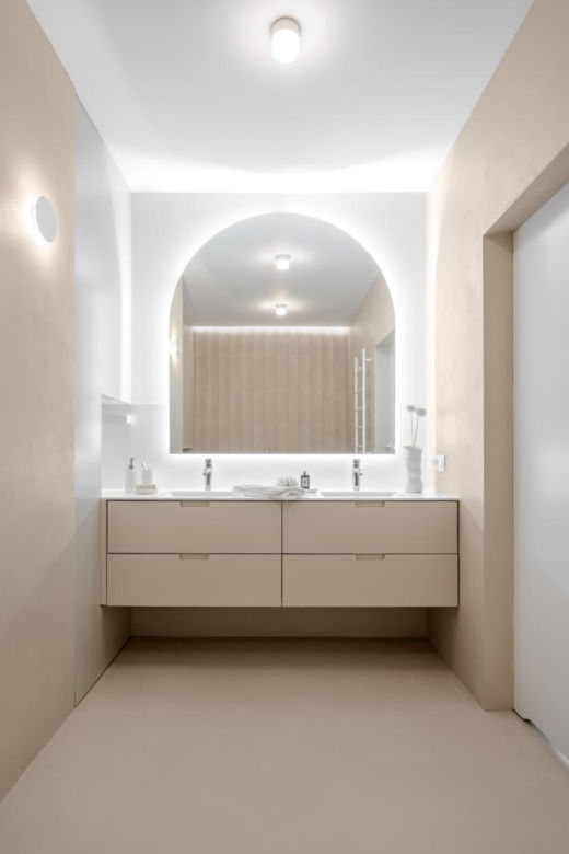 Styl Bauhaus we wnętrzu. Zobacz nowoczesny apartament dla pary