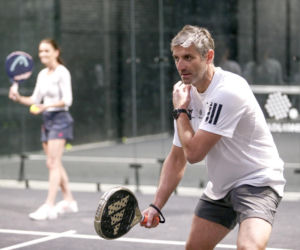 Maciej Dowbor wystawił nogi na mróz