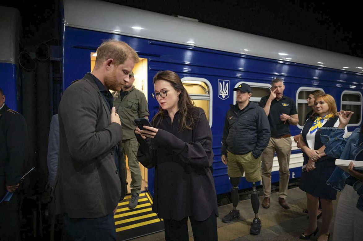 Książę Harry odwiedza Ukrainę.