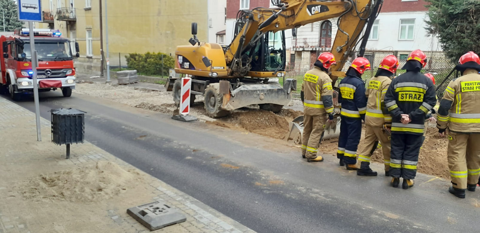 Uszkodzenie przyłącza gazowego na ul. Nowy Świat w Tarnowie