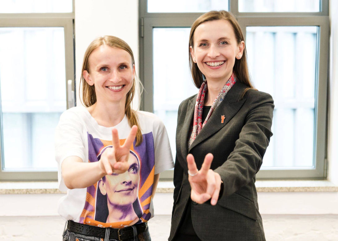 Sylwia Spurek z siostrą Anną