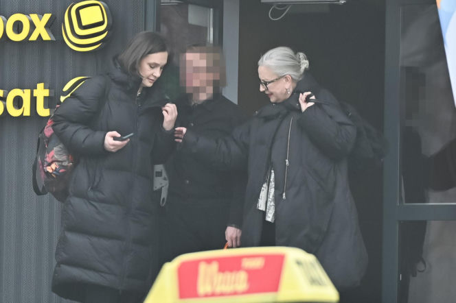 Krystyna Janda kurzy w aucie