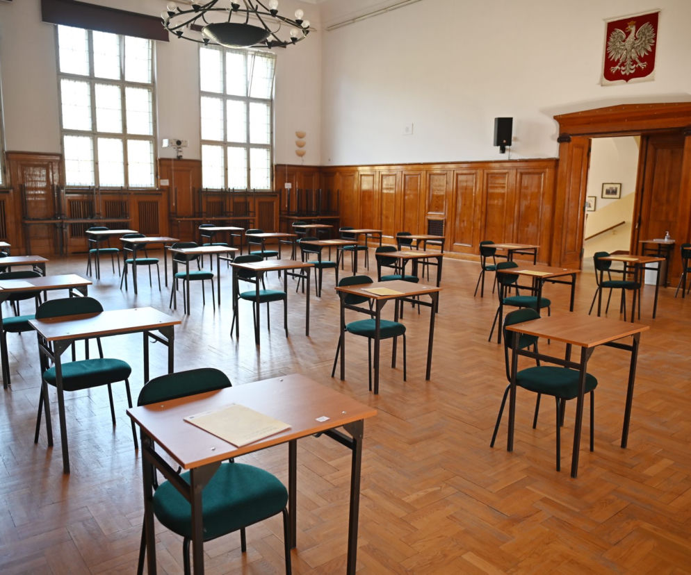 Matura 2021 WOS: arkusze, pytania i odpowiedzi z rozszerzonego WOS-u