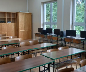 Inwestycje w Zespole Szkół w Lubawie. Sala informatyczna i bus
