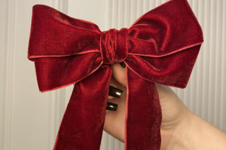 Jak zawiązać perfekcyjną kokardę?