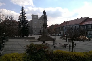 To jedno z najpiękniejszych śląskich miast. Jego ozdobą jest nie tylko rynek, ale też gotycki zamek