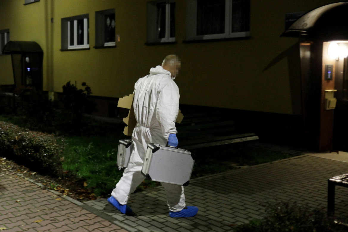 Zabójstwo w Oświęcimiu. Pociął nożem partnerkę i porwał 5-letnią córkę
