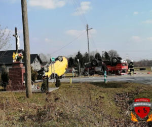 Strażacy jechali do pożaru, na akcję jednak nie dotarli. Masakra busa z wozem strażackim [FOTO]