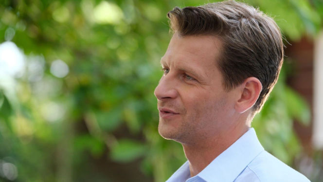 M jak miłość odc. 1902. Adam Karski (Patryk Szwichtenberg)