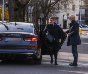 Czym wozi się Krystyna Pawłowicz ?