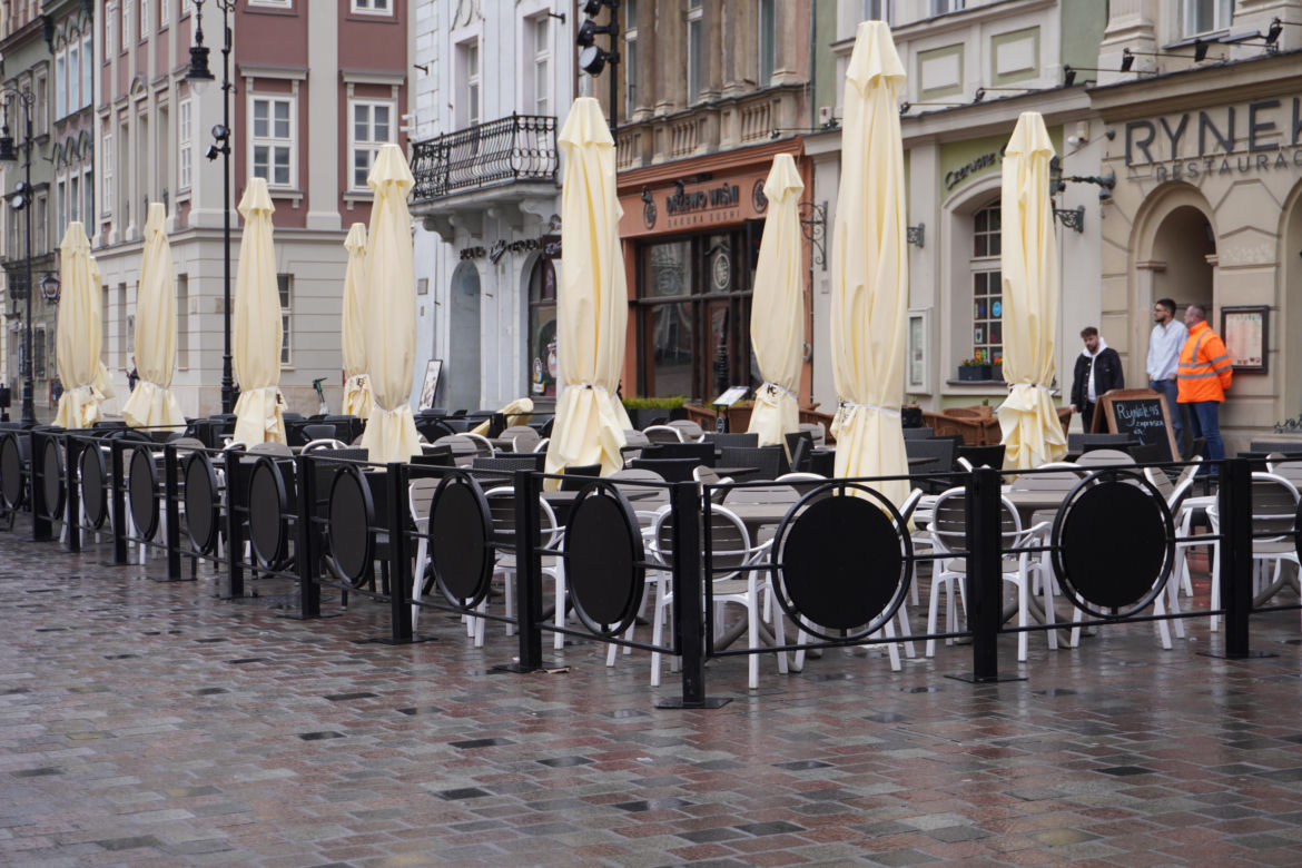 Ogródki wróciły na Stary Rynek w Poznaniu