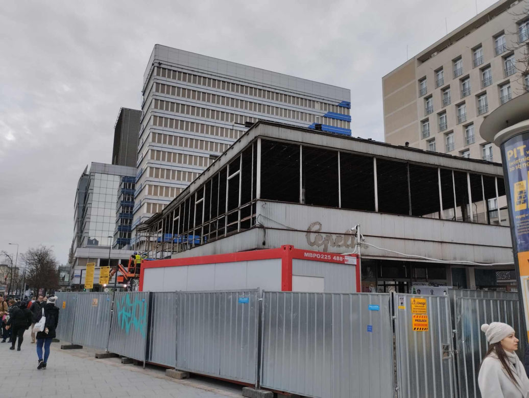 Trwa remont słynnej Cepelii w centrum Warszawy