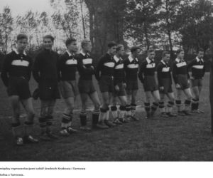 Zobaczcie, jak wyglądały lekcje w krakowskich szkołach prawie 100 lat temu! [ARCHIWALNE ZDJĘCIA]