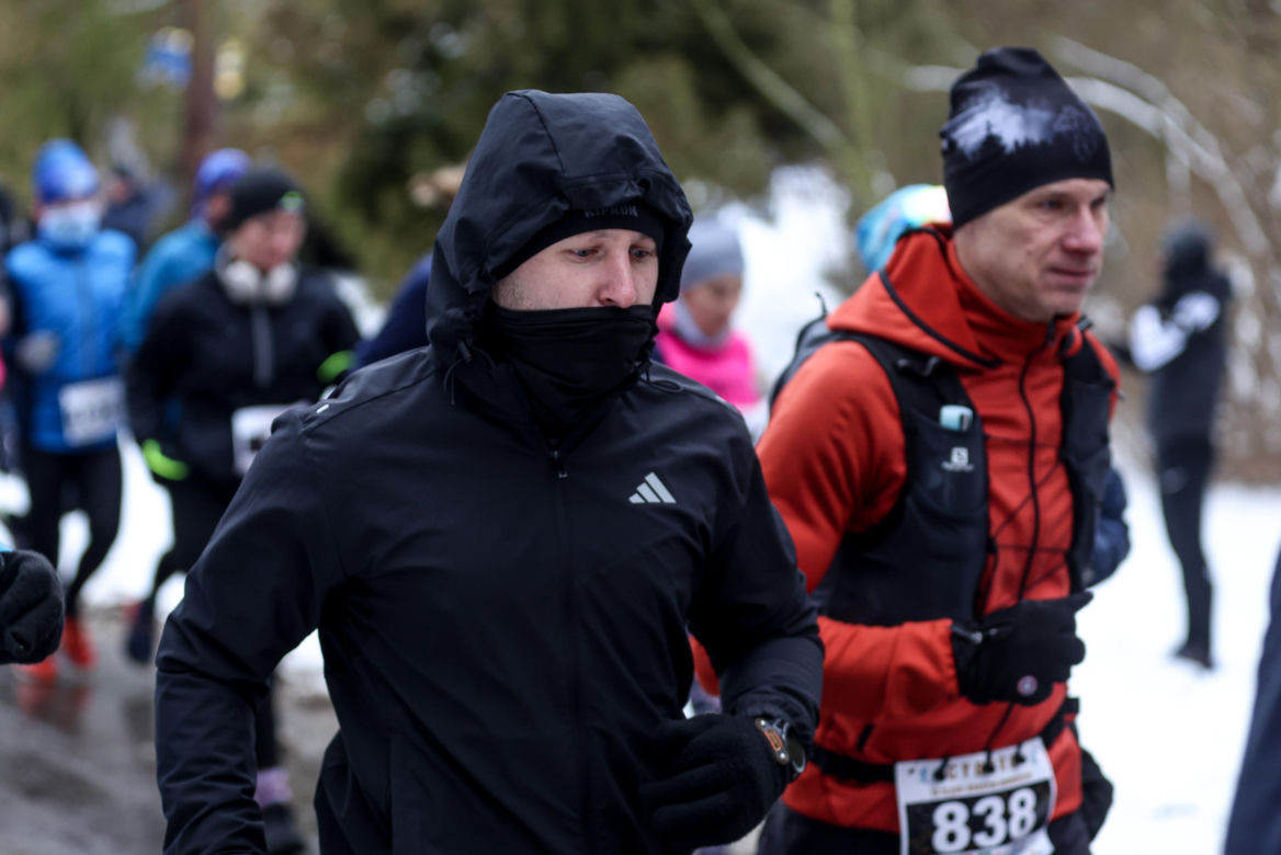 Wystrzał startera zamiast szampana. Tłumy powitały Nowy Rok na XX Śląskim Maratonie Noworocznym Cyborg