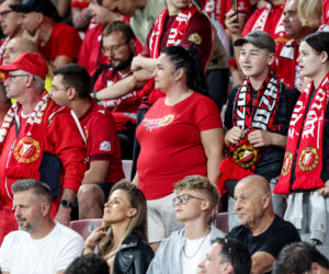 Widzew Łódź - Lech Poznań: Zdjęcia kibiców z meczu 6. kolejki PKO BP Ekstraklasy