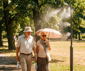 Upały w Polsce zagrażają życiu seniorów. Jak uniknąć najgorszych konsekwencji?