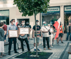 Opole. Protest przeciwko zatrzymaniu Margot i kontrmanifestacja środowisk narodowych