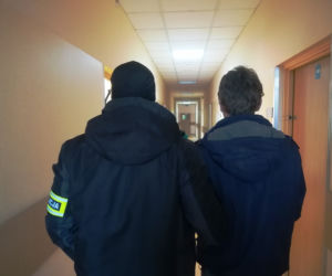 Kradli auta i jeździli nimi po pijaku 