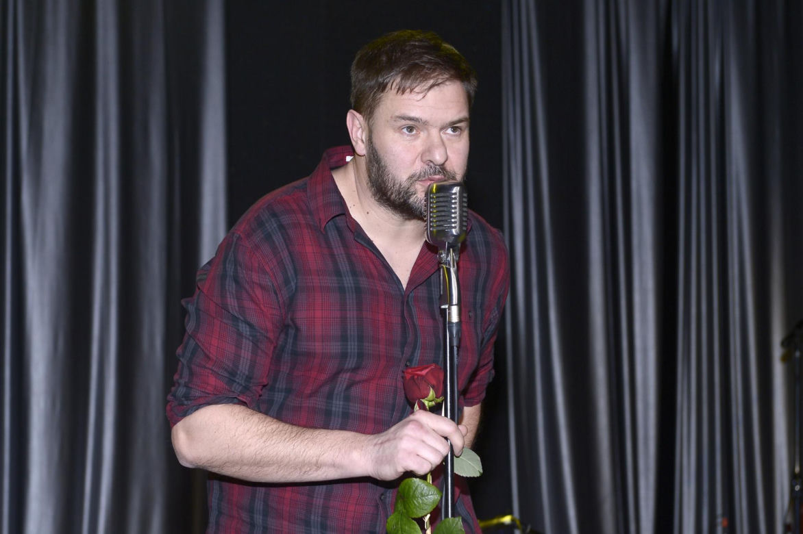 Tomasz Karolak na archiwalnych zdjęciach. Tak wyglądał na początku kariery