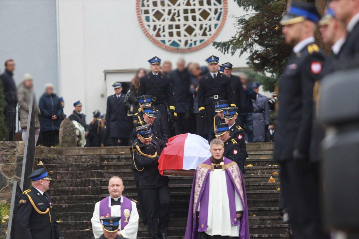 Przejmujący pogrzeb strażaka, który zginął podczas obławy na Grzegorza Borysa